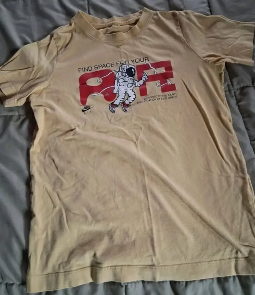 Nike Air Astronaut Graphic T-Shirt Boys Size Small NWOT